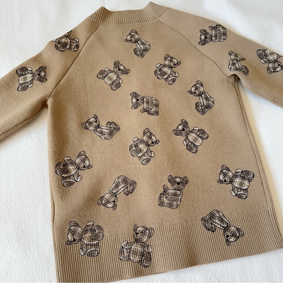 BURBERRY
Kids Beige Thomas Bear Cardigan 6Y - Picture 5 of 7